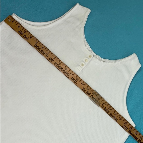 Tank top ribbed texture white working buttons at chest stretchy comfy size XL - Picture 7 of 7
